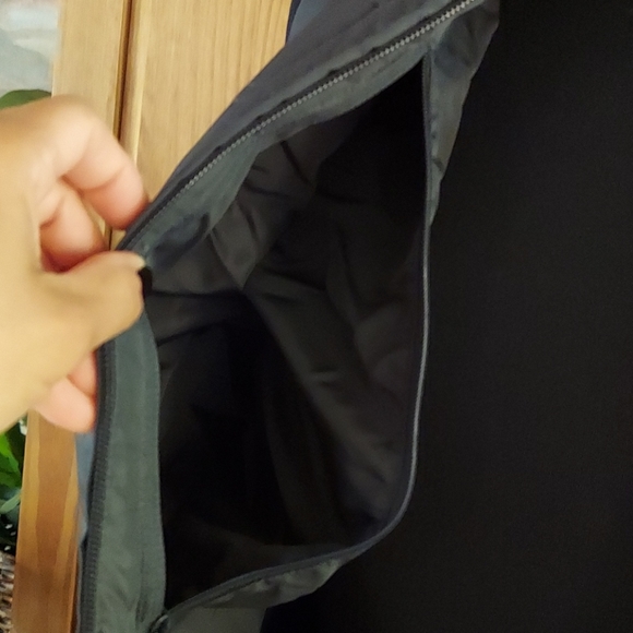 Nike - Picture 10 of 14